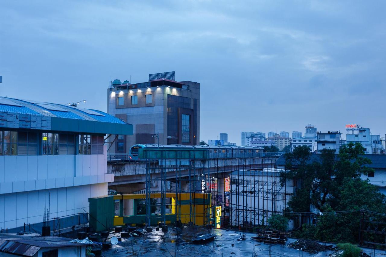 Peters Inn Kochi Metro Accommodation Services Exterior photo